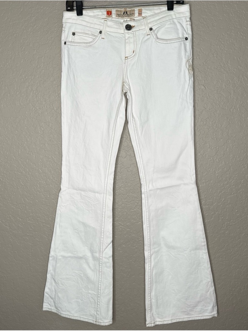 Juicy Couture White Flared Jeans sz 27 x 34” inseam